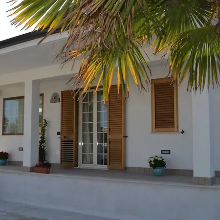 Guesthouse Holiday Formia Beach-2